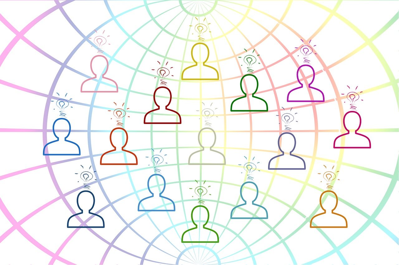 le crowdfunding est une méthode de financement participatif qui permet de collecter des fonds auprès d'un large public pour soutenir des projets innovants, créatifs ou solidaires.