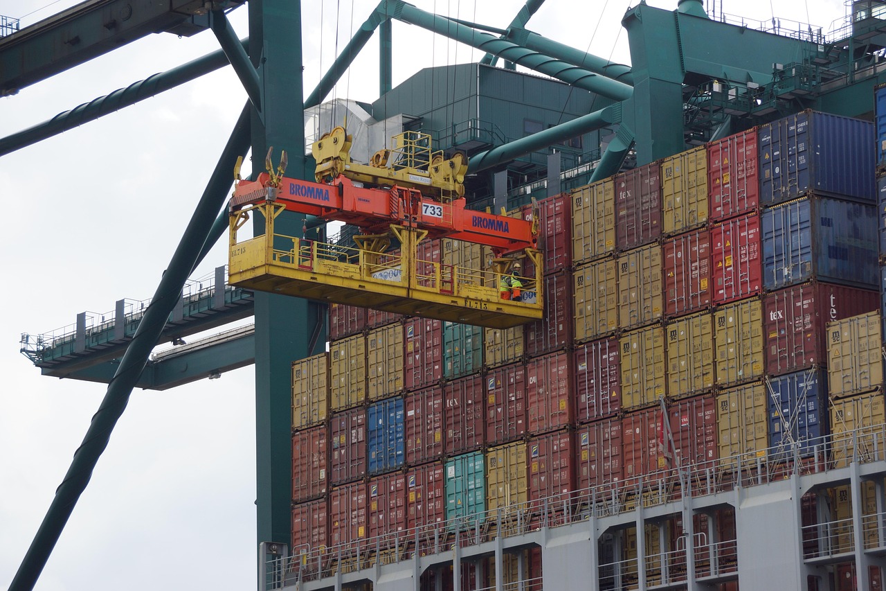 découvrez la logistique verte : des solutions éco-responsables pour optimiser la chaîne d'approvisionnement, réduire l'empreinte carbone et adopter des pratiques durables dans le transport et la gestion des marchandises.